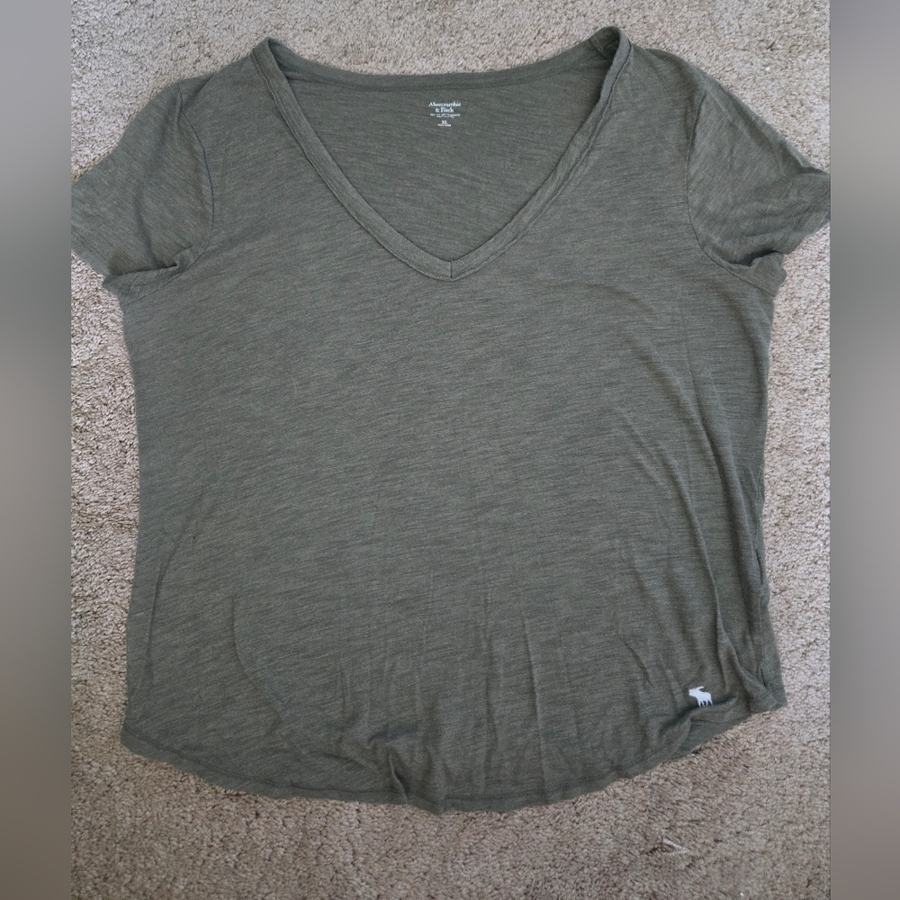 Abercrombie & Fitch Olive T-Shirt
